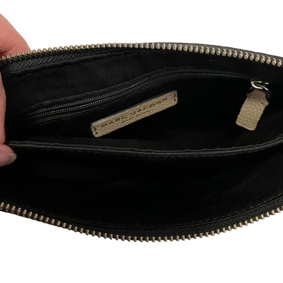 marc Jacobs Taupe Leather Crossbody Handbag - Picture 7 of 10